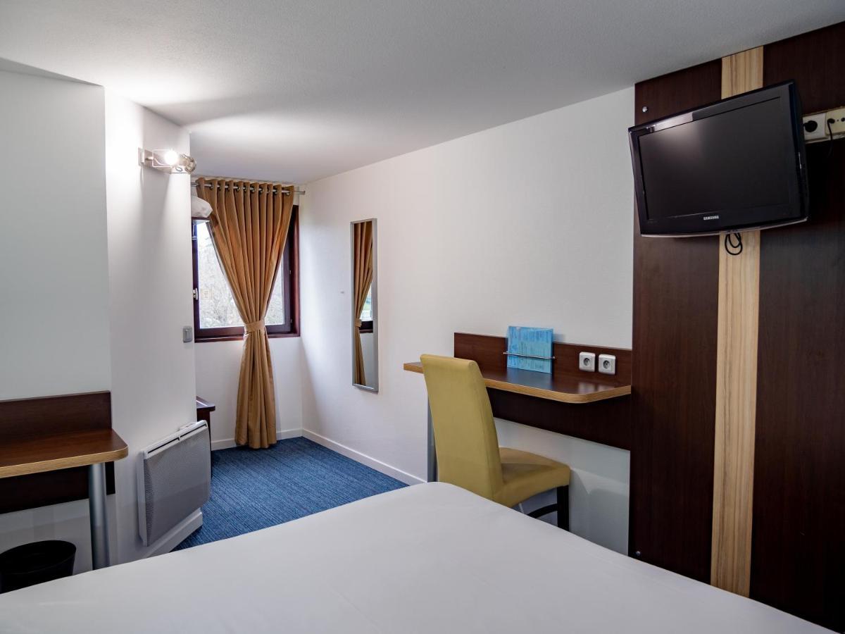 Contact Hotel Restaurant La Chaumiere Entre Orgeval Et Flins A13 Sortie 8 Les Mureaux Kültér fotó