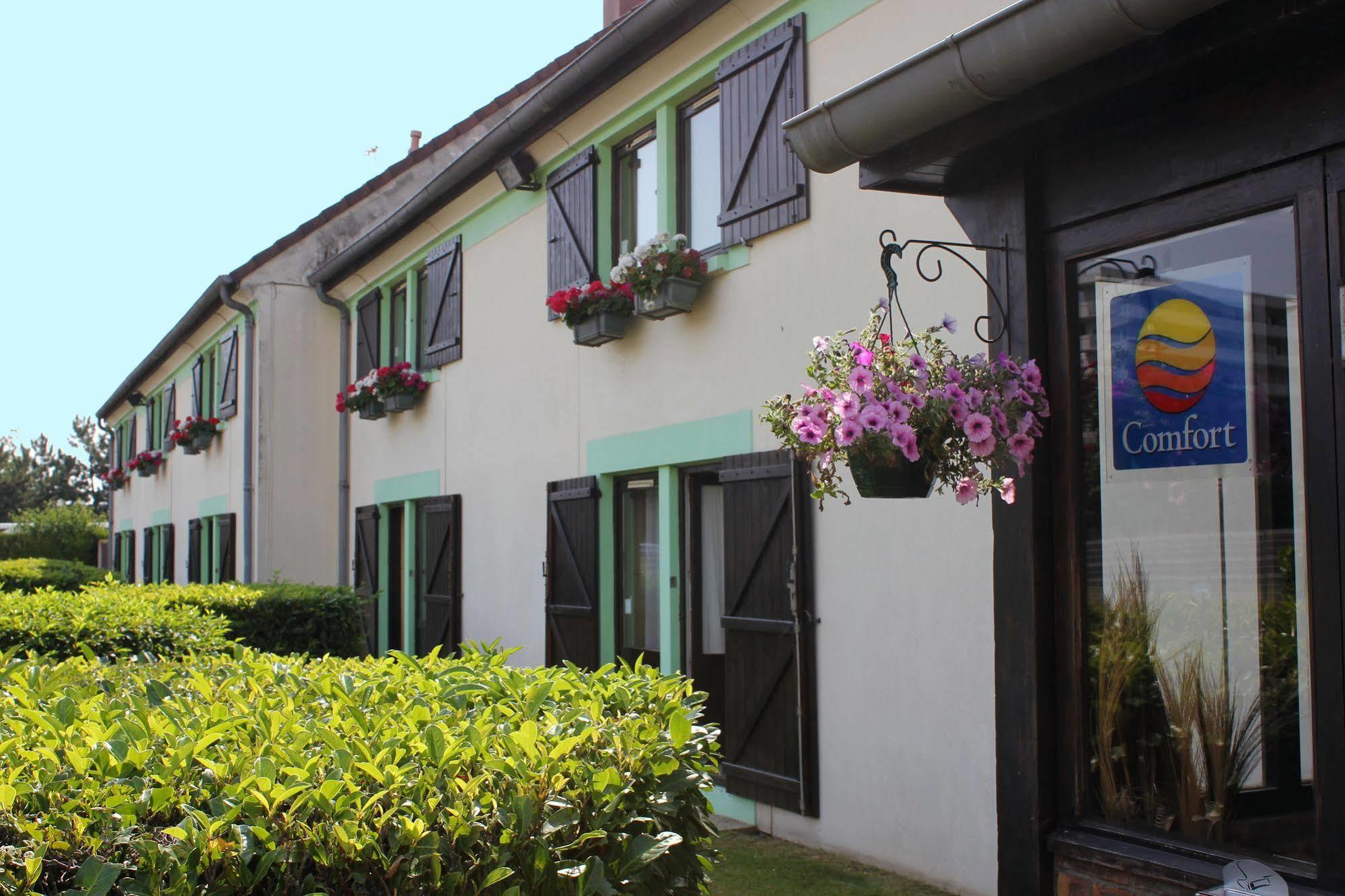 Contact Hotel Restaurant La Chaumiere Entre Orgeval Et Flins A13 Sortie 8 Les Mureaux Kültér fotó
